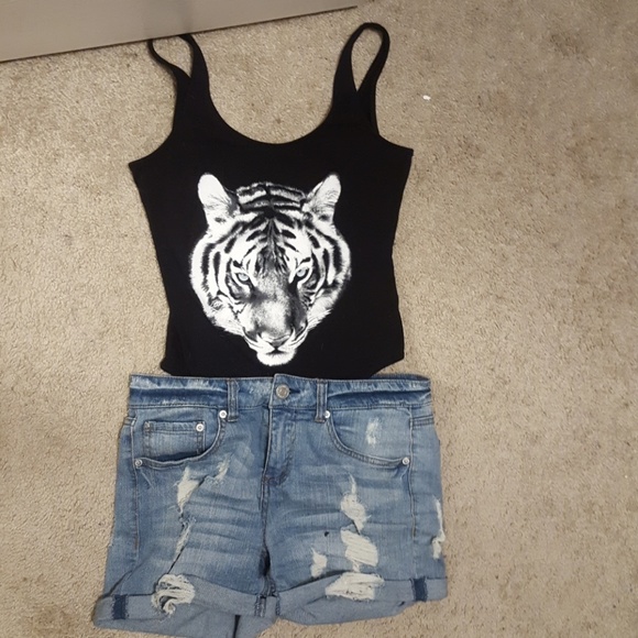 Two body suits - Picture 4 of 6